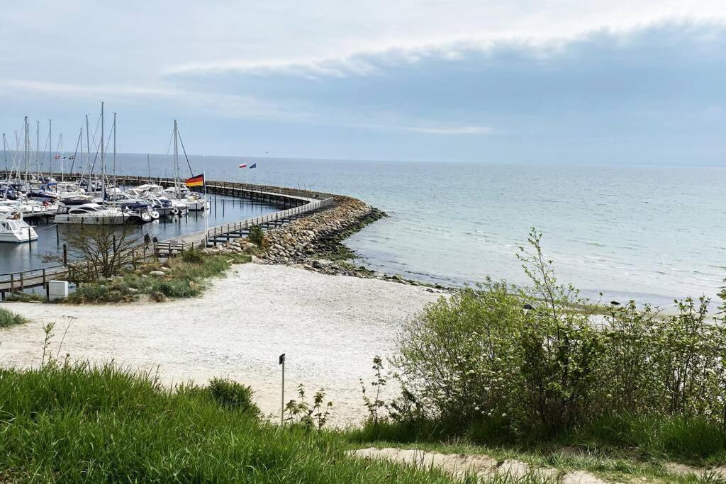 Dock One - Groemitz Apartment Bagian luar foto